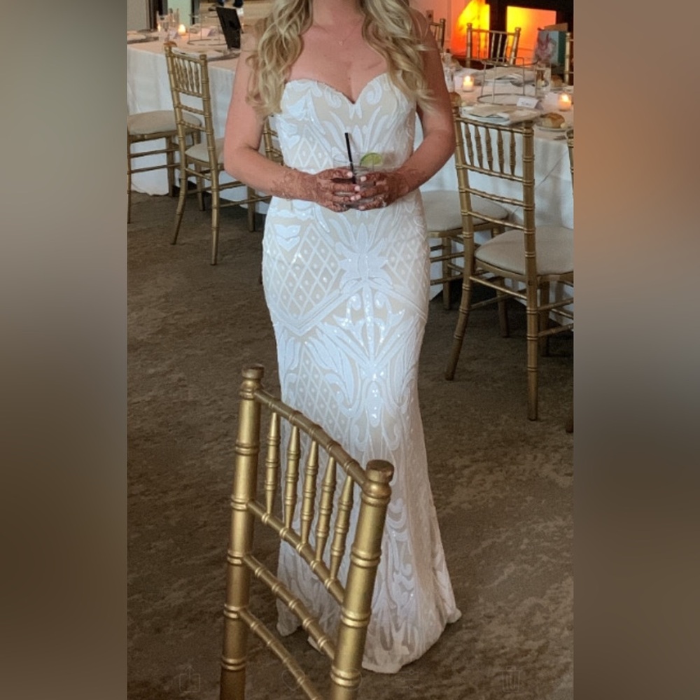 Lulus white sequin patterned strapless gown
